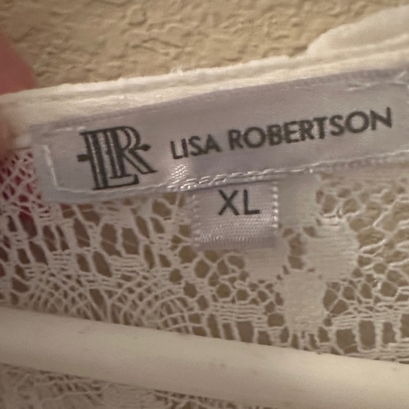 Lisa Robertson Elegant White Lace Women's Top - Picture 7 of 13